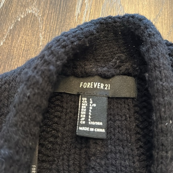 🟣 BLACK SWEATER CARDIGAN SIZE LARGE - Picture 2 of 3